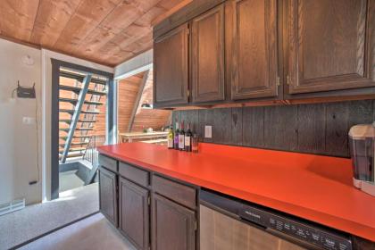 Cozy A-Frame with Pool Table 8 Mi to Mt Snow! - image 11