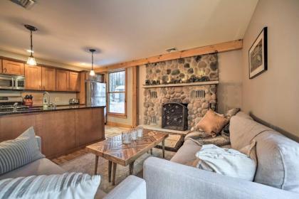 Secluded and Cozy Dog-Friendly Year-Round Retreat - image 2