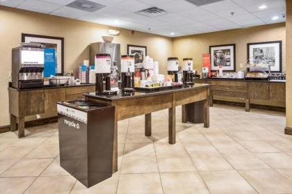 Hampton Inn Wilson Downtown - image 10