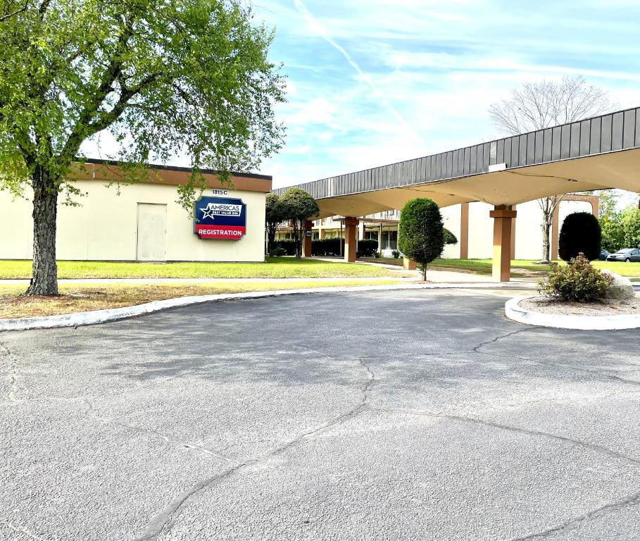 Americas Best Value Inn - Wilson - main image