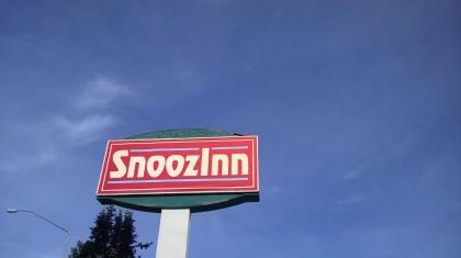 Snooz Inn - image 12