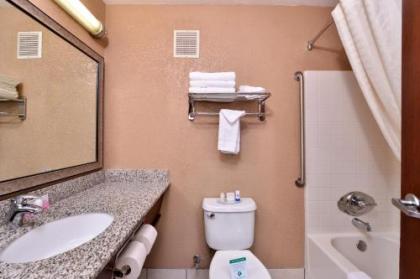 Best Western Wilsonville Inn & Suites - image 12