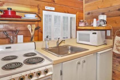 Wimberley Log Cabins Resort and Suites - Unit 3 - image 4