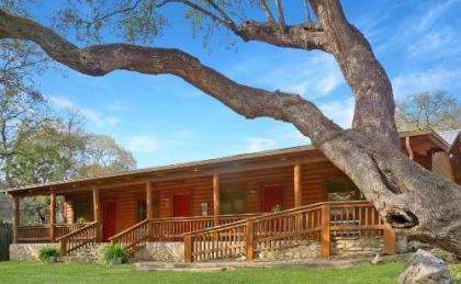 Wimberley Log Cabins Resort and Suites - Unit 6 - image 1