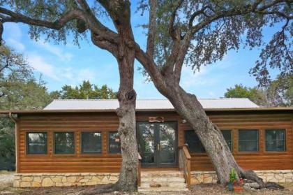 Wimberley Log Cabins Resort and Suites - Reunion Cabin - image 2