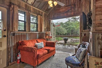 Inn The Woods Wimberley Cabin with Fire Pit and Deck - image 3