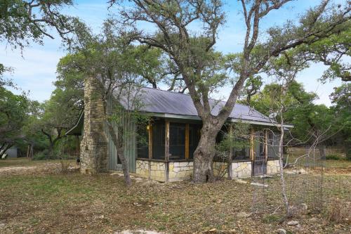 Burnett Ranch Cabins- Rosemary - image 4