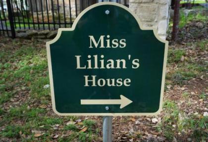 Miss Lilian's House - image 2