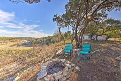 Pura Vida Peaceful Hill Country Hideaway with Pond Views - image 18