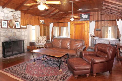 The Ranch House at Sites Ranch - image 3