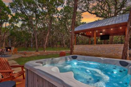 Wimberley Country Luxe - image 1