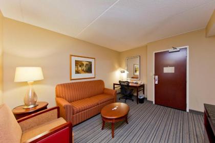 Hilton Garden Inn Winchester - image 18