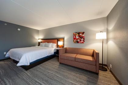 Hampton Inn Winchester - image 3