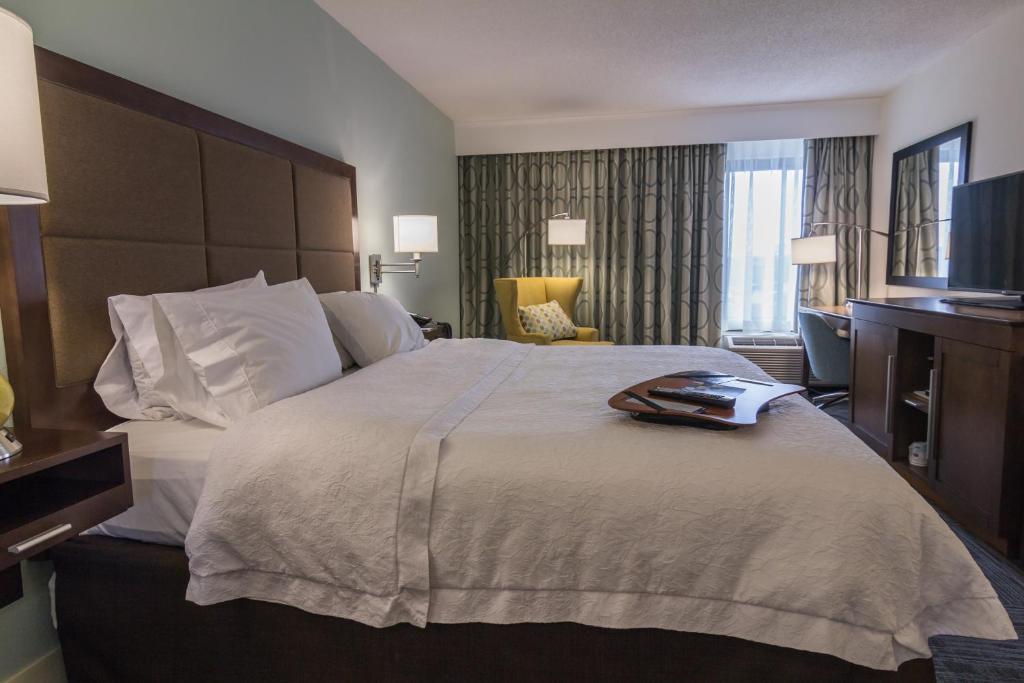 Hampton Inn Winchester-University/ Mall - image 4