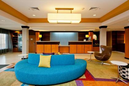 Fairfield Inn and Suites by Marriott Winchester - image 2