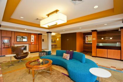 Fairfield Inn and Suites by Marriott Winchester - image 4