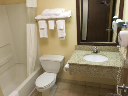 Quality Inn Winder GA - image 9