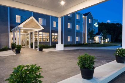 Microtel Inn & Suites Windham - image 14