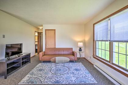 Peaceful Family Condo with Deck and mountain View