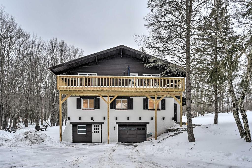 Modern and Cozy Windham Mountain Home Hike and Tennis - image 4