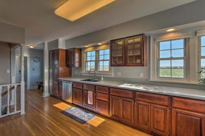 Windsor Home - Scenic Views - 20 Min to Ft Collins - image 2