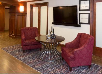 Hampton Inn Hartford Airport - image 14