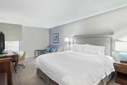 Hampton Inn Hartford Airport - image 8