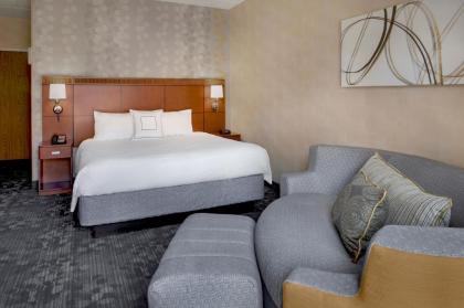 Courtyard By Marriott Hartford Windsor Airport - image 4