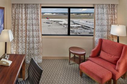 Sheraton Hartford Hotel at Bradley Airport - image 7