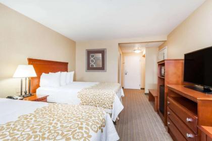 Days Inn by Wyndham Windsor Locks / Bradley Intl Airport - image 12