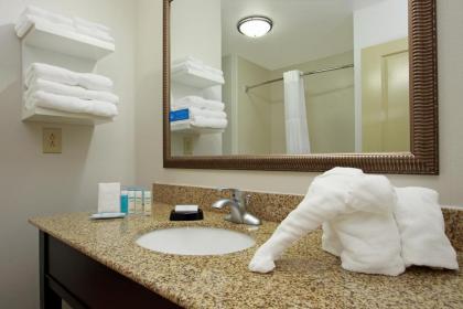 Hampton Inn Winfield - image 4