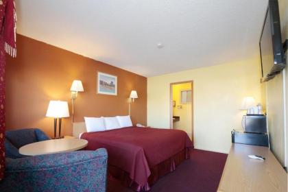 Regency Inn - image 15