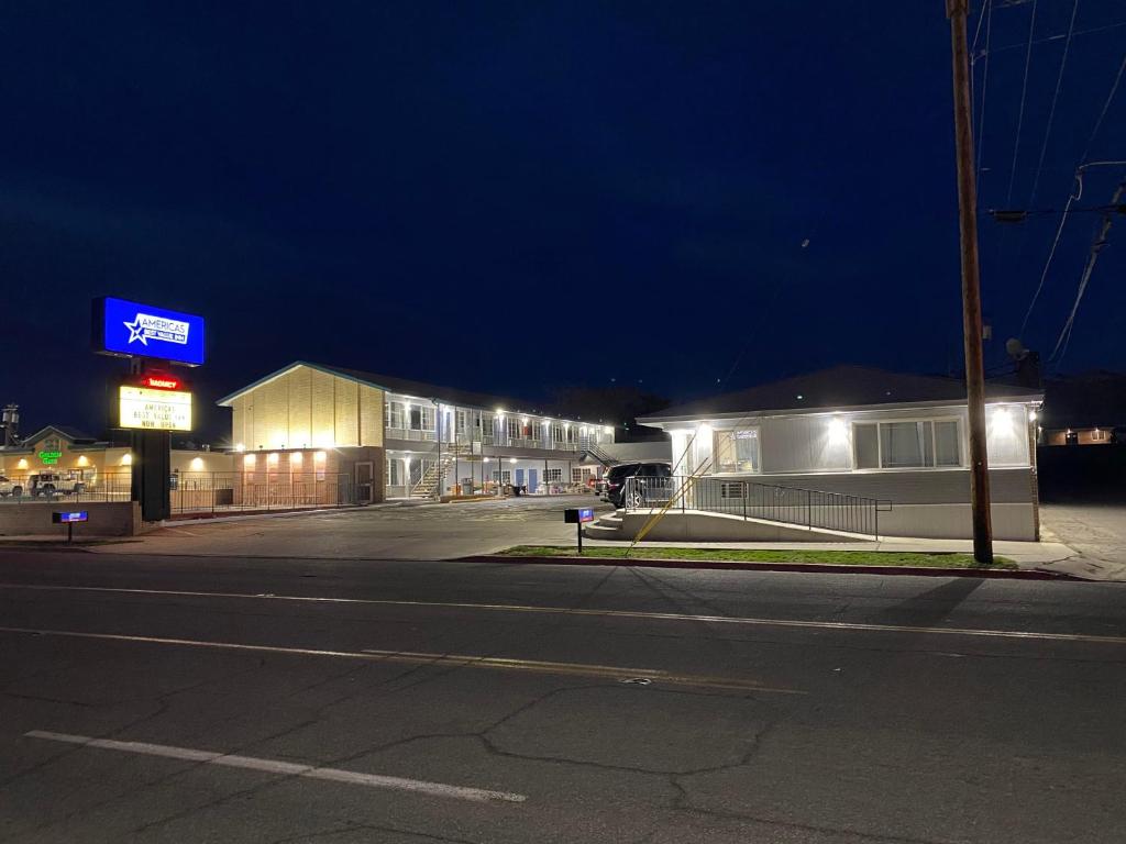 Americas Best Value Inn Winnemucca - image 3