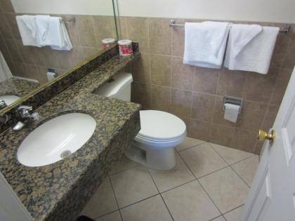 Starlight Inn Canoga Park - image 12