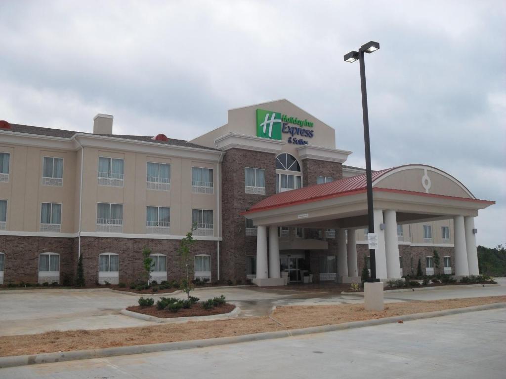 Holiday Inn Express Hotel Winona North an IHG Hotel - image 6