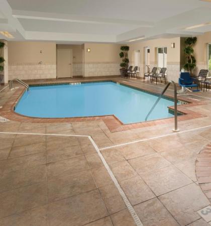 Hilton Garden Inn Winston-Salem/Hanes Mall - image 2