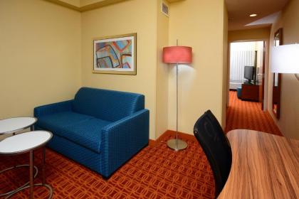 Fairfield Inn and Suites by Marriott Winston Salem/Hanes - image 2