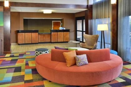 Fairfield Inn and Suites by Marriott Winston Salem/Hanes - image 8