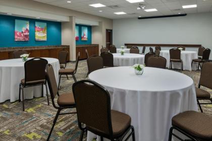 Hampton Inn & Suites Winston-Salem/University Area - image 14