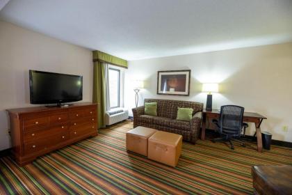 Hampton Inn Winston-Salem Hanes Mall - image 14