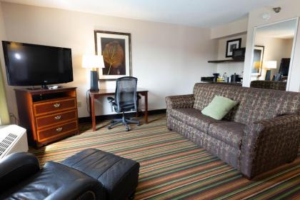 Hampton Inn Winston-Salem Hanes Mall - image 8