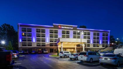 Best Western Plus Hanes Mall - image 14