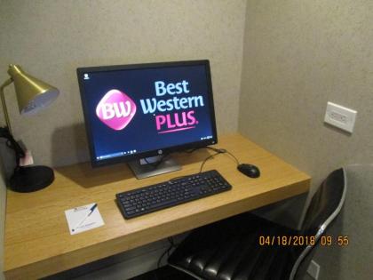 Best Western Plus University Inn - image 13