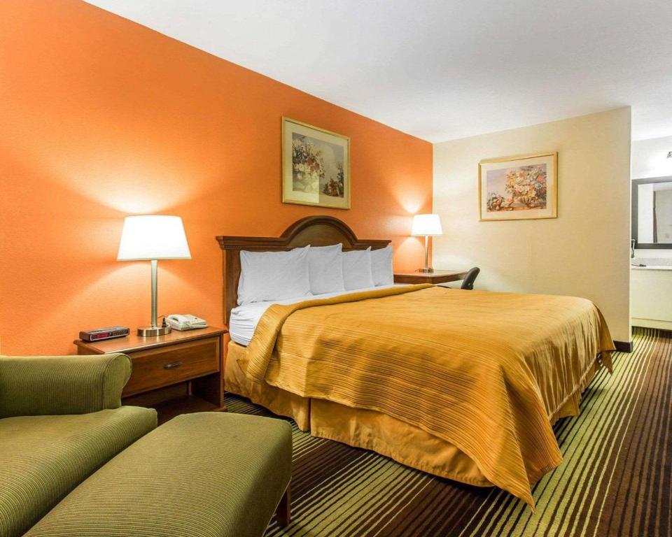 Quality Inn University Winston Salem - image 4