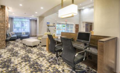 Fairfield Inn & Suites by Marriott Winston-Salem Downtown - image 11