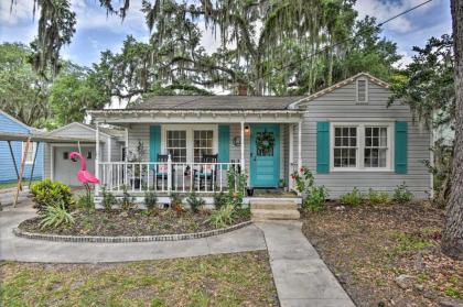 Downtown Winter Garden Cottage with Yard! - image 13