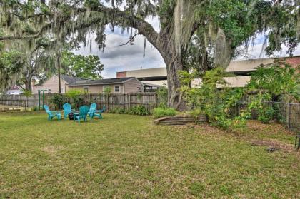 Downtown Winter Garden Cottage with Yard! - image 8