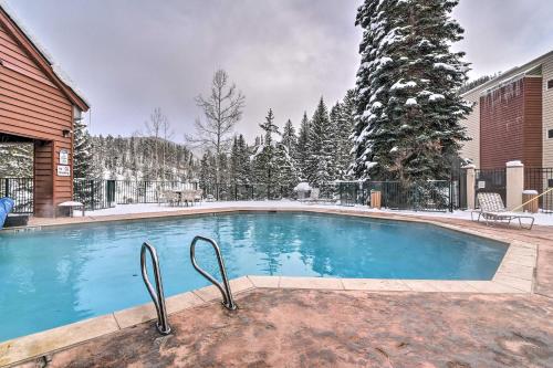 Ski-In and Ski-Out Winter Park Condo with Amenity Access - image 5