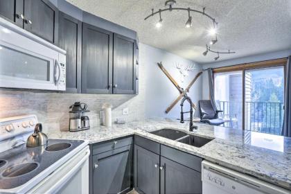 Cozy Ski-In and Out Winter Park Studio with Pool! - image 16