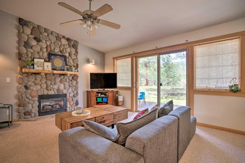 Modern Condo Comforts Near Town and Ski Trails! - image 4